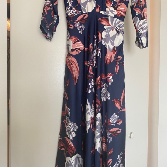 Maxi dress - Picture 1 of 5